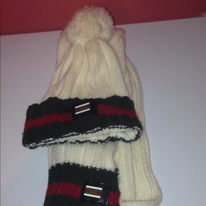 REAL GUCCI HAT & SCARF SET !